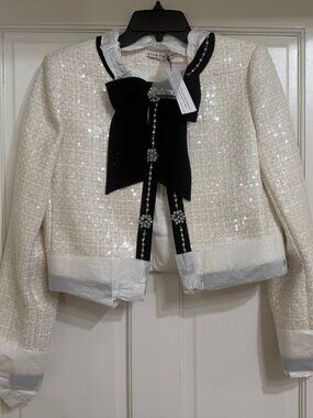 NEW w Tags $600 Alice + Olivia Jacket Off White Sequins w Bow and Rhinestones M